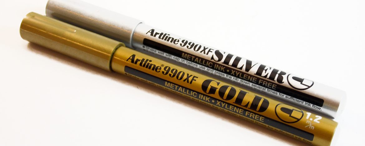 MARCADOR METALIZADO ARTLINE 990XF – DORADO Y PLATEADO